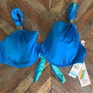 A.Che Vera top Catalina blue NWT size 40DD